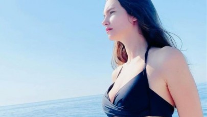 Siyah bikinisiyle yürek hoplattı