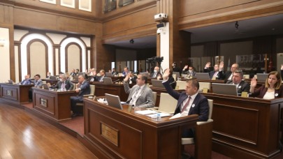 Büyükçekmece Belediyesi’nin 34 yıllık logosu değişiyor!