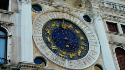 Ünlü astrolog yılın en şanslı zamanı dedi, saat verdi!