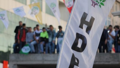 HDP üçüncü yol için harekete geçti!
