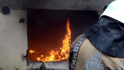 Avcılarda boşaltılan binada yangın