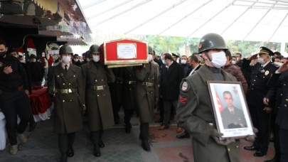 Şehit Astsubay Üstçavuş Cihan Geçit son yolculuğuna uğurlandı.