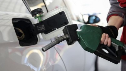 Son zamlar yürürlüğe girdi: Bir depo benzinin fiyatı 55 lira zamlandı!
