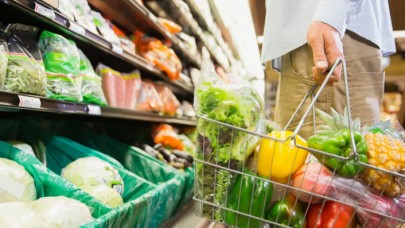 Halk stok yapmaya başladı: Evler bakkal dükkanına döndü!