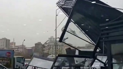 Lodos kafeyi böyle uçurdu