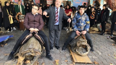 ÖĞRENCİLERE DENİZ VE BALIK DERSİ!