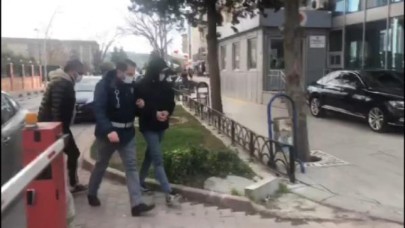 BÜYÜKÇEKMECEDE POLİSİN ŞÜPHE ÜZERİNDE DURDURDUĞU ARAÇTAN UYUŞTURUCU ÇIKTI