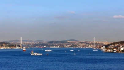 İstanbul Boğazı trafiği askıya alındı