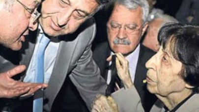 Rahşan Ecevit'e protesto