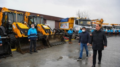 Beylikdüzü Belediyesi kışla mücadele ekipleri, gerekli tüm tedbirleri alarak hazırlıklarını tamamladı