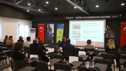 Beylikdüzünde muhtarlar Afet Bilgilendirme Toplantısında buluştu