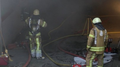 Beylikdüzü’nde  Scooter deposunda patlama ve yangın