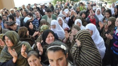 Siyanür setleri çöktü köylüler isyanda!..