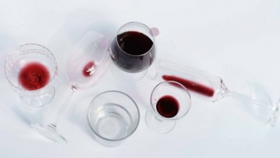 Alkollü içeceklerin koronavirüse karşı koruma düzeyi açıklandı: Şaşırtan sonuçlar!