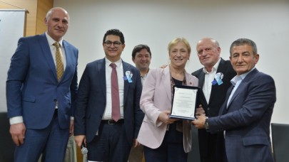 BEYLİKDÜZÜ’NDE KANSER FARKINDALIĞI ARTIRILDI