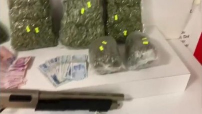 Taksiyle uyuşturucu ticareti yapan 3 kişi tutuklandı