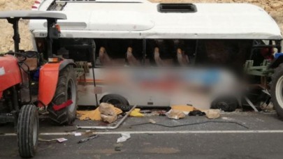 Korkunç kaza: Biri bebek 3 kişi öldü, 5 kişi yaralandı