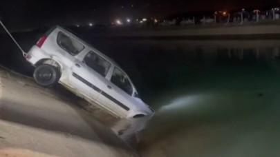 6 arkadaş araçla sulama kanalına uçtu: 3 ölü, 2 kayıp