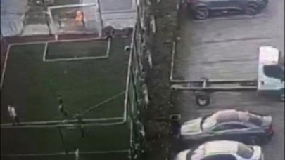 BEYLİKDÜZÜNDE HALI SAHADA FUTBOL OYNARKEN CEP TELEFONU ÇALINDI