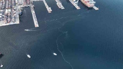 Beylikdüzü açıklarında müsilaj izleri görüldü