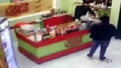 AVCILARDA ÇİĞKÖFTECİDE DEHŞET; SİPARİŞİ VERDİ ATEŞ ETTİ