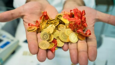 Altın 2.5 ayın dibinden döndü