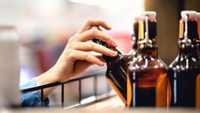 8 liradan 255 liraya... İçkiye yüzde 3 bin zam!