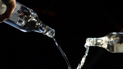 Türkiyede alkol tüketimi: Rakı ve şaraptan vazgeçen tüketici, biraya, votkaya kayıyor