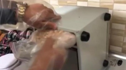 Beylikdüzünde uyuşturucu hapları kızartma makinesine saklamış