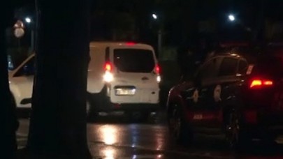 İstanbul Emniyet Müdürlüğü önünde intihar girişimi!