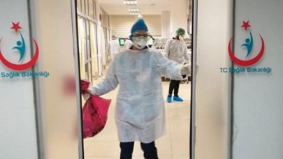 Uzmanlardan maymun çiçeği uyarısı: Vücudunuzun dört yerinden birinde bu belirti varsa doktora gidin