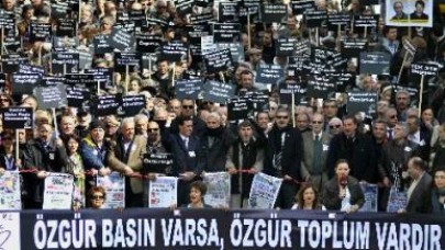 'Türkiye'de basın özgürlüğü endişe verici'