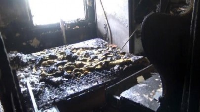 AVCILARDA ÇAKMAKLA OYUN DUBLEKS EVİ YAKTI