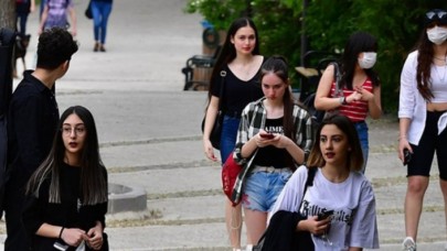 7,5 milyon genç ilk kez oy kullanacak: Siyasette ezberler bozulacak!