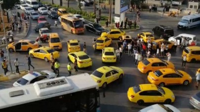 İstanbulda taksicilerden akaryakıt zamlarına protesto