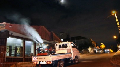 KÜÇÜKÇEKMECE’DE HAŞERESİZ VE SİVRİSİNEKSİZ BİR YAZ İÇİN İLAÇLAMA EKİBİ SAHADA