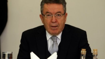 'Talebeler Ali Demir'in elini öpsün'