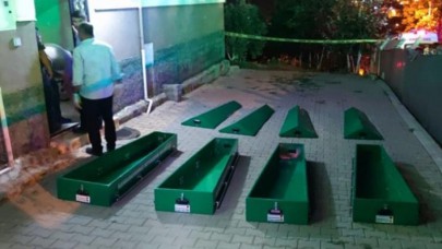 Aile katliamı! Annesini, babasını ve iki kardeşini öldürüp yaşamına son verdi