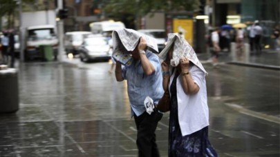 İstanbula AKOMdan hava durumu uyarısı! Yağmur geliyor! Çarşamba ve perşembe günü...