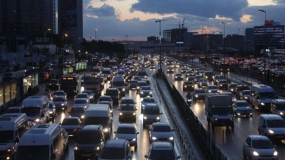 Trafikte hem taşıtlara hem yolculara yeni kurallar geldi
