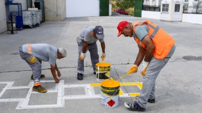 Esenyurtta okul bahçeleri renklendi