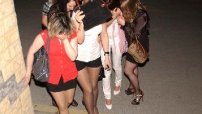 'Havalar ısındı, etekler kısaldı'