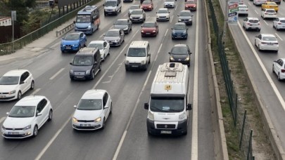 Okulların ilk günü İstanbul trafiğinde yoğunluk
