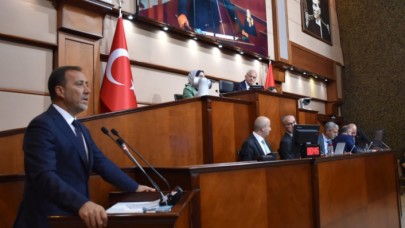 YILMAZ’DAN MUHALEFETE: “9 AY DEĞİL 99 AY GEÇSE İKTİDAR OLAMAZSINIZ”