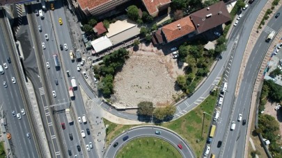 Avcılarda bir günde yıktırılan cami 3 yıldır yapılmayı bekliyor