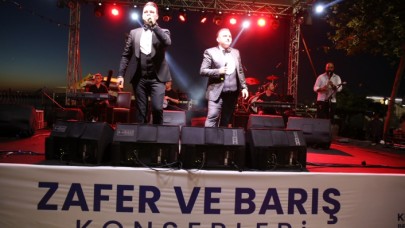 KÜÇÜKÇEKMECE’DE ZAFER VE BARIŞ KONSERLERİNE BÜYÜK İLGİ