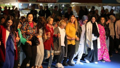 KÜÇÜKÇEKMECE’DEKİ TRABZON GÜNLERİ BİNLERCE İSTANBULLUYU AĞIRLADI