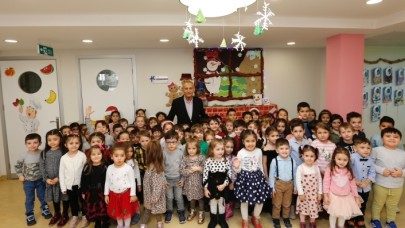 BAŞKAN ÇEBİ, KÜÇÜKÇEKMECELİ ÇOCUKLARIN KARNE SEVİNCİNE ORTAK OLDU