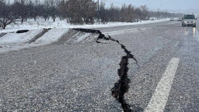 İtalyan uzman: Deprem Anadoluyu 3 metre kaydırdı