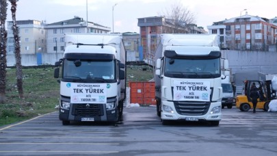 Büyükçekmece’den Hatay’a 7 TIR yardım malzemesi gönderildi